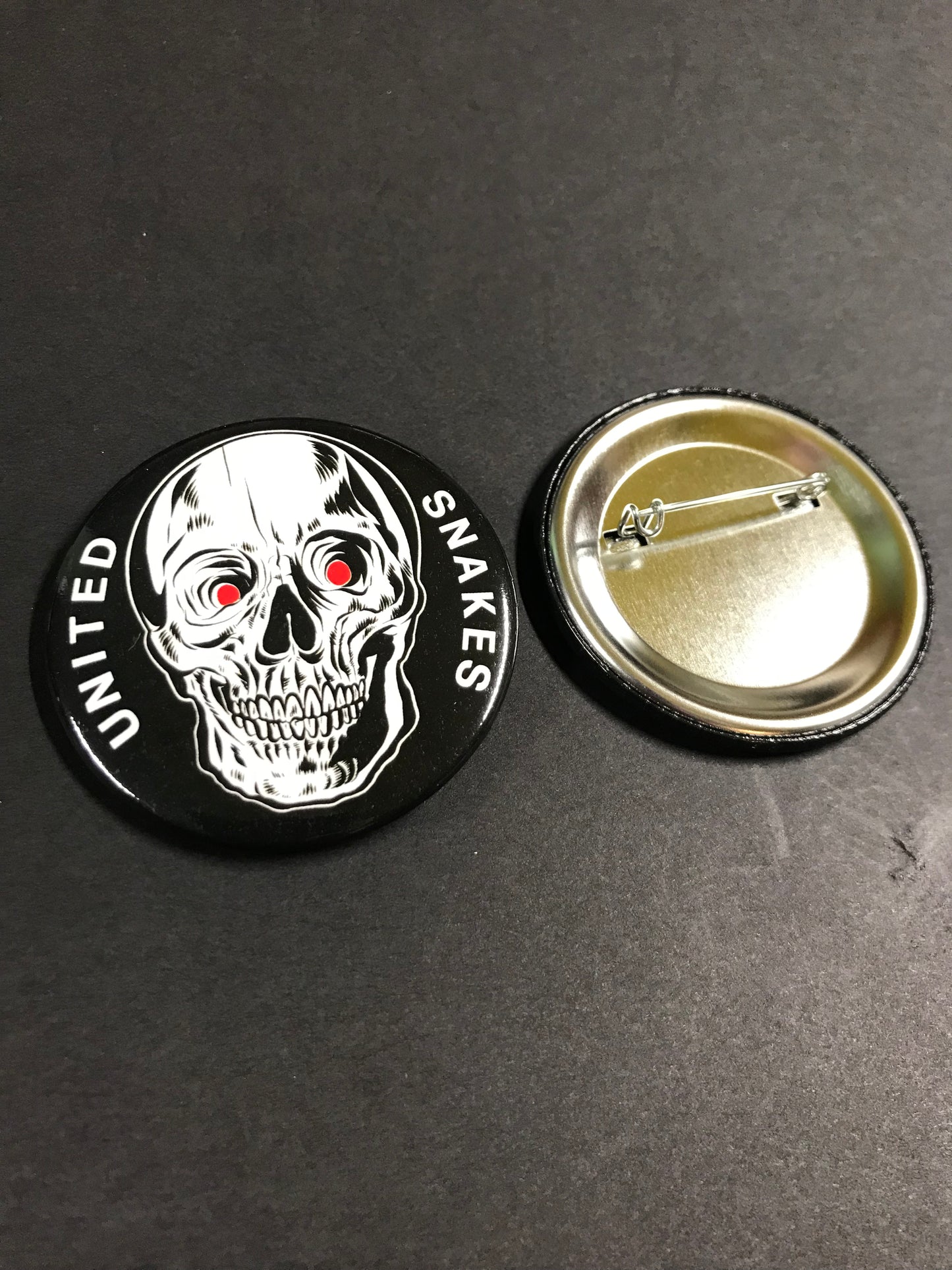 SKULL BUTTON