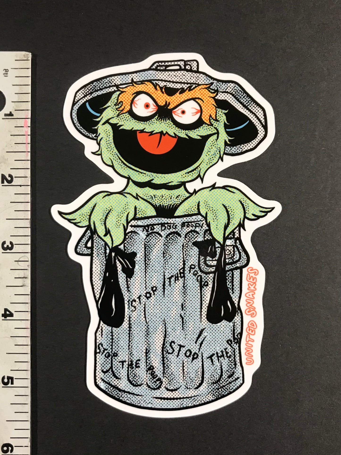 GROUCH GIANT STICKER