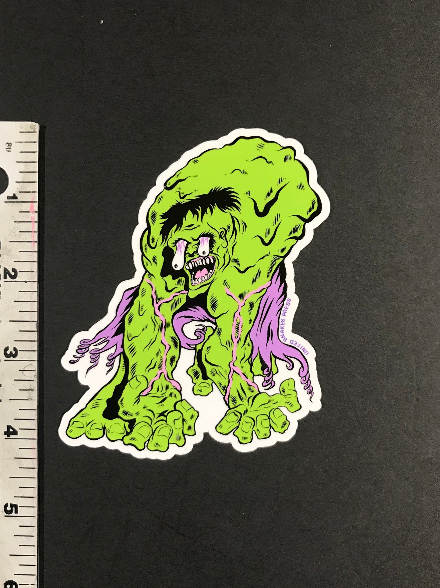 INCREDIBLE HULK STICKER