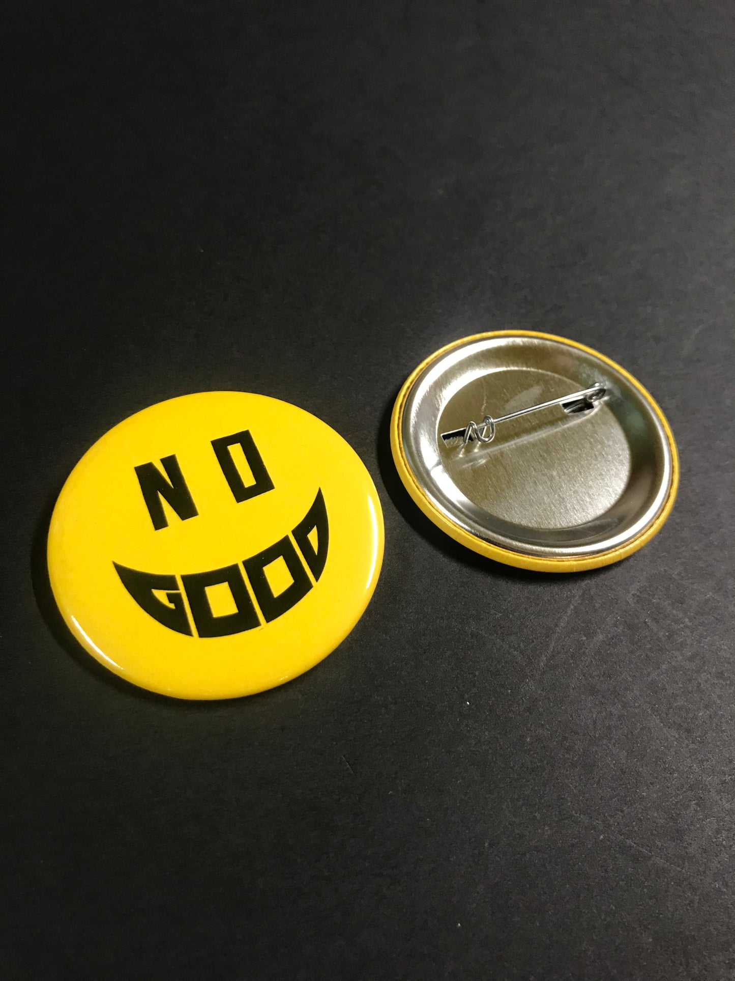 NO GOOD JUMBO BUTTON