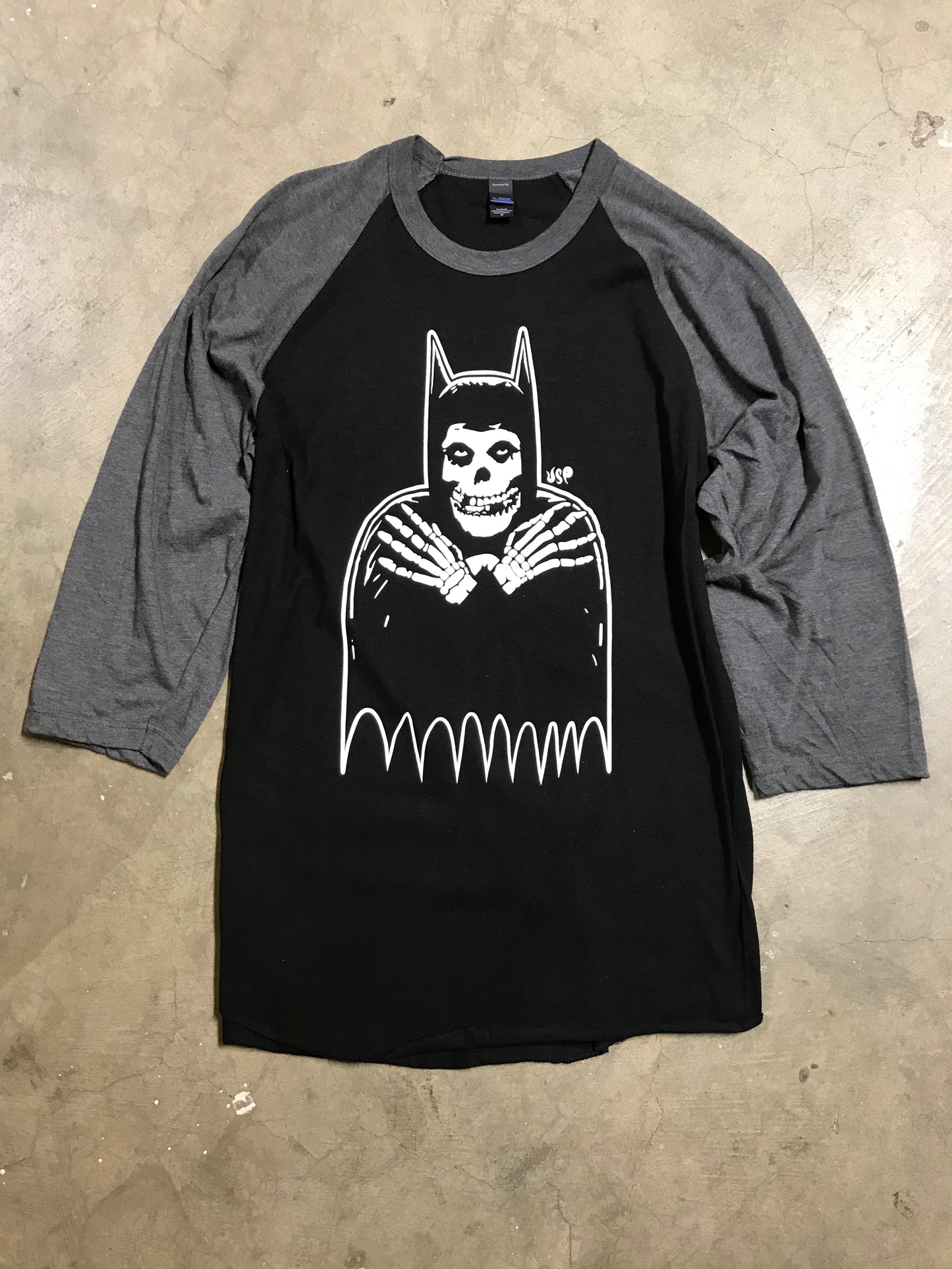 BAT-FIEND BASEBALL Tee